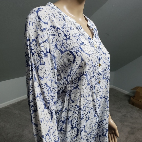 Grand and Green Blouse - Picture 3 of 5